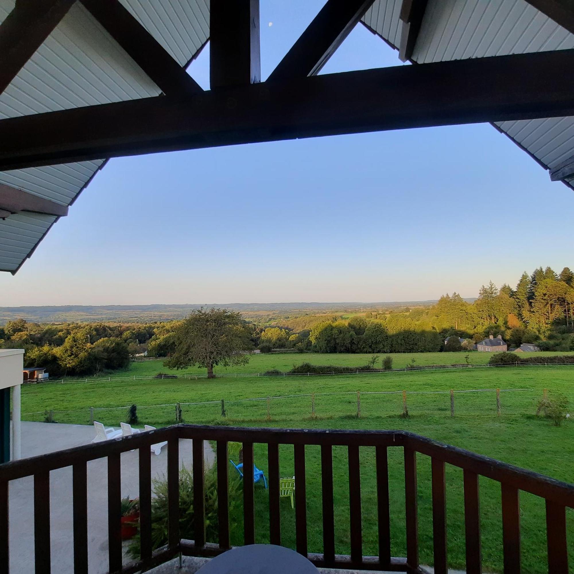 Magnifique Villa Avec Piscine Interieure Saint-Pois エクステリア 写真