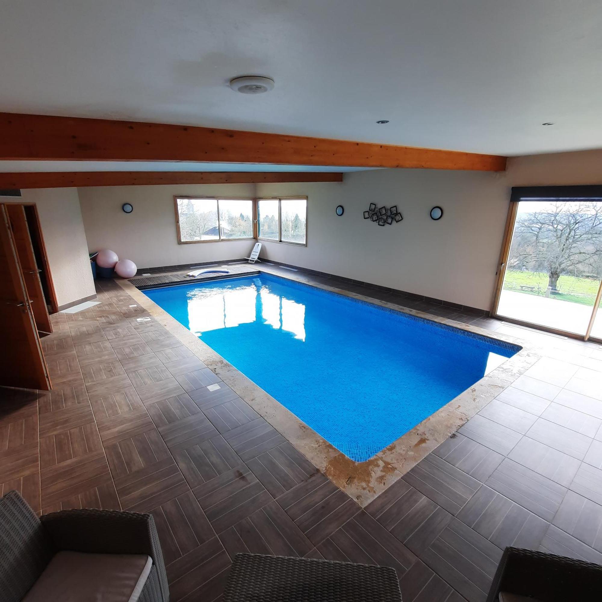Magnifique Villa Avec Piscine Interieure Saint-Pois エクステリア 写真
